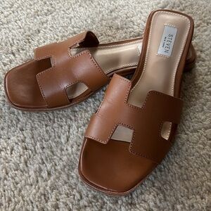 Steven (by Steve Madden) sandals in tan/brown size 8